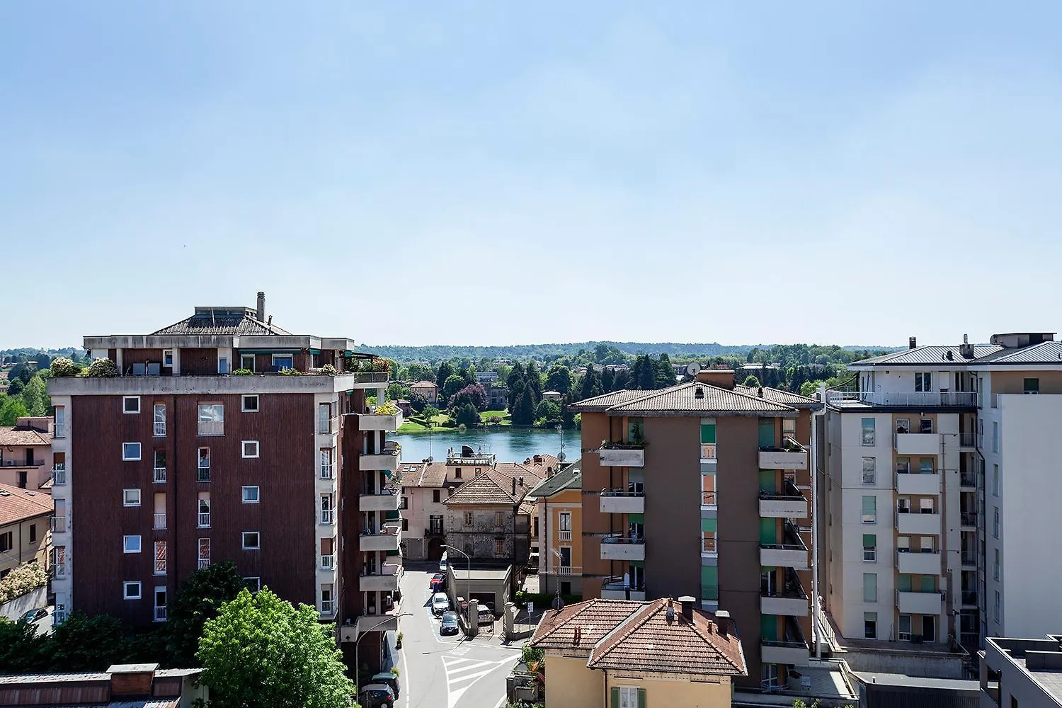 Apartment The Red Penthouse - Family Apart With Terrace 2 Bedroom Private Park Sesto Calende